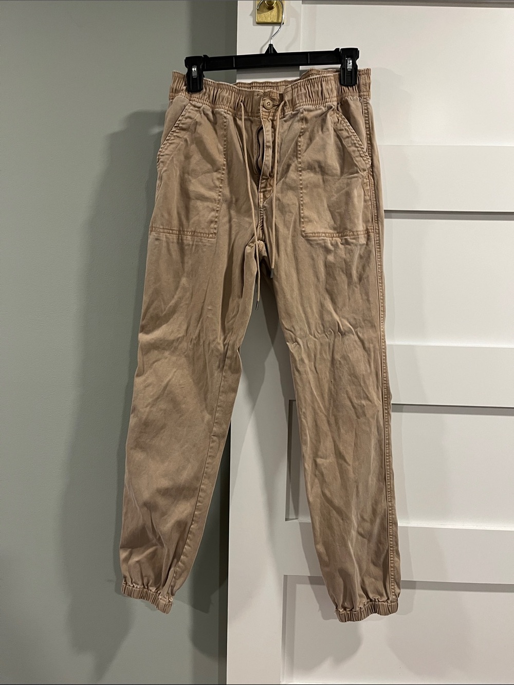American Eagle khaki joggers